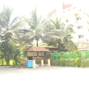 By The Way Hotel